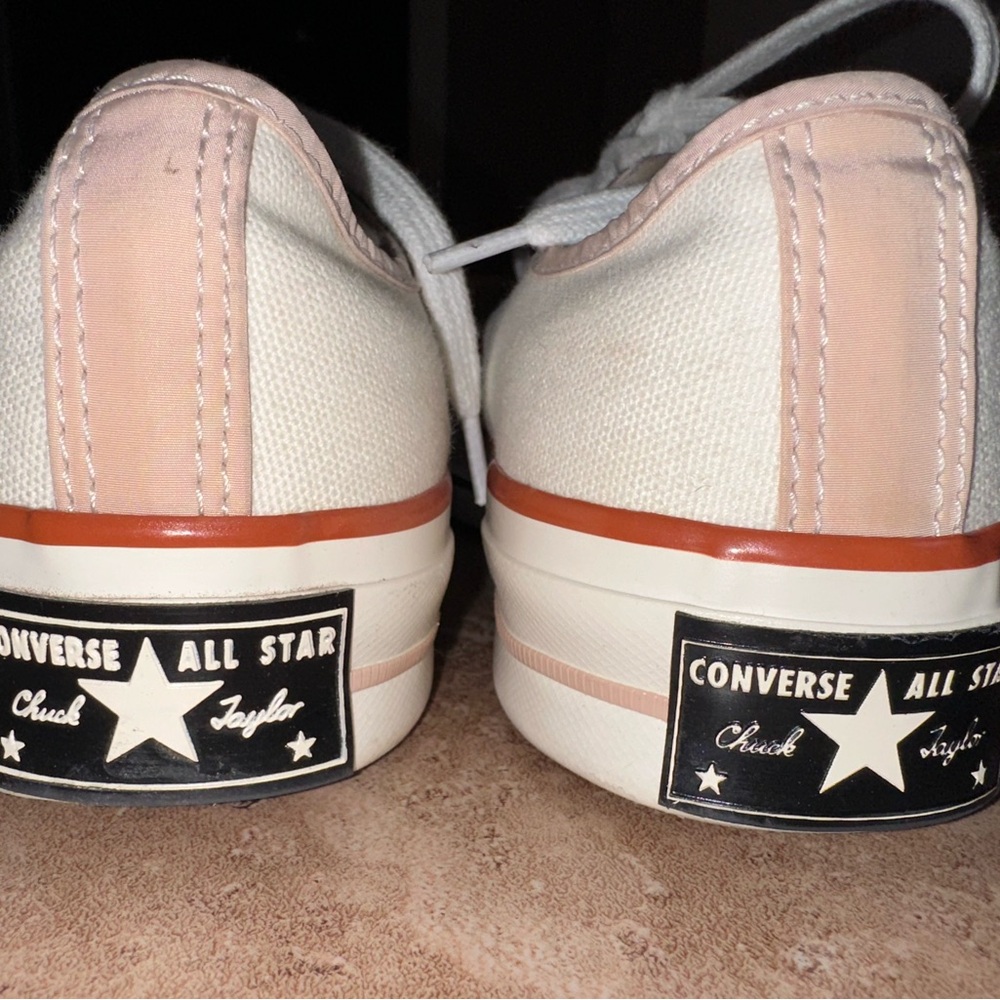 Converse Women's 6 - Picture 3 of 6